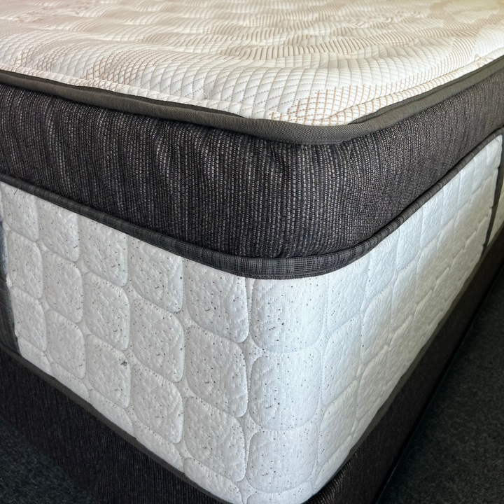 Luxury 17" pillow top with cooling gel memory foam mattress