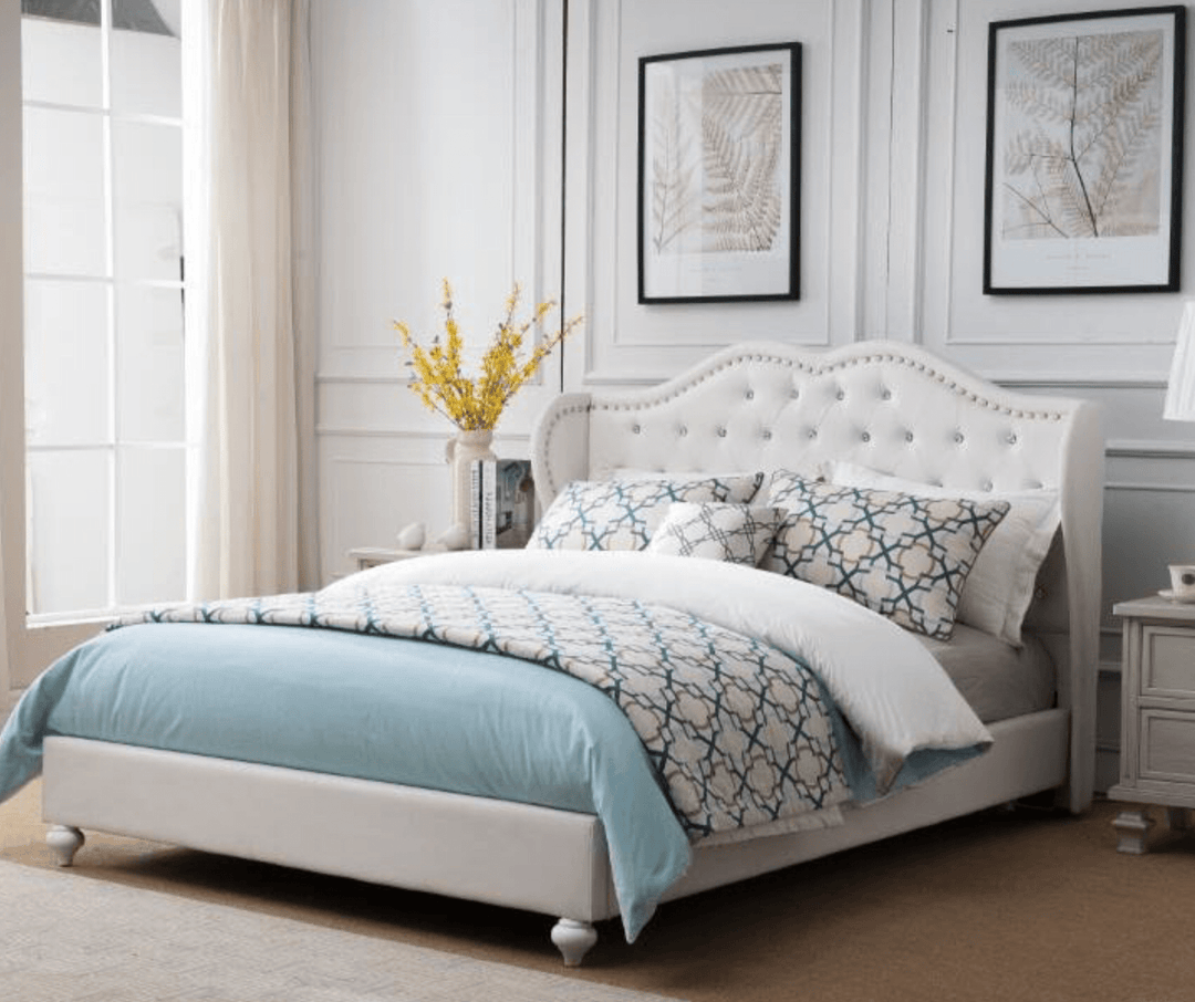 Pearl Tufted Platform