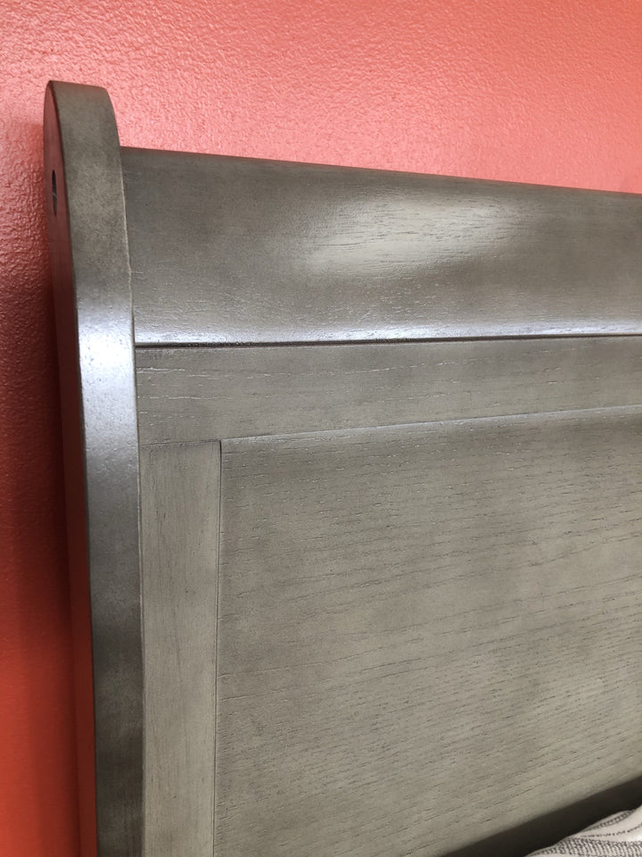Louis Philip Bedroom Collection color Grey